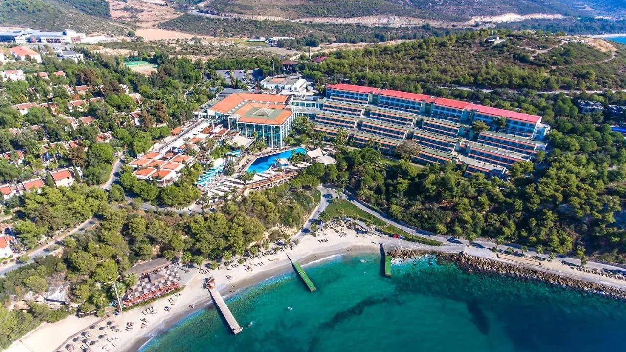 Pine Bay Holiday Resort Kusadasi 5*,