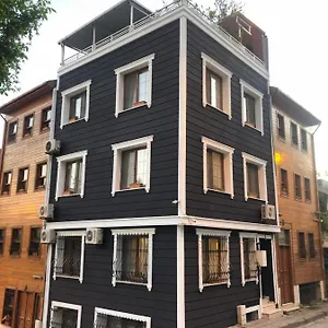 rezervați aici