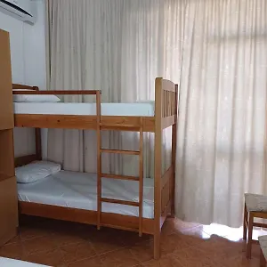 rezervați aici