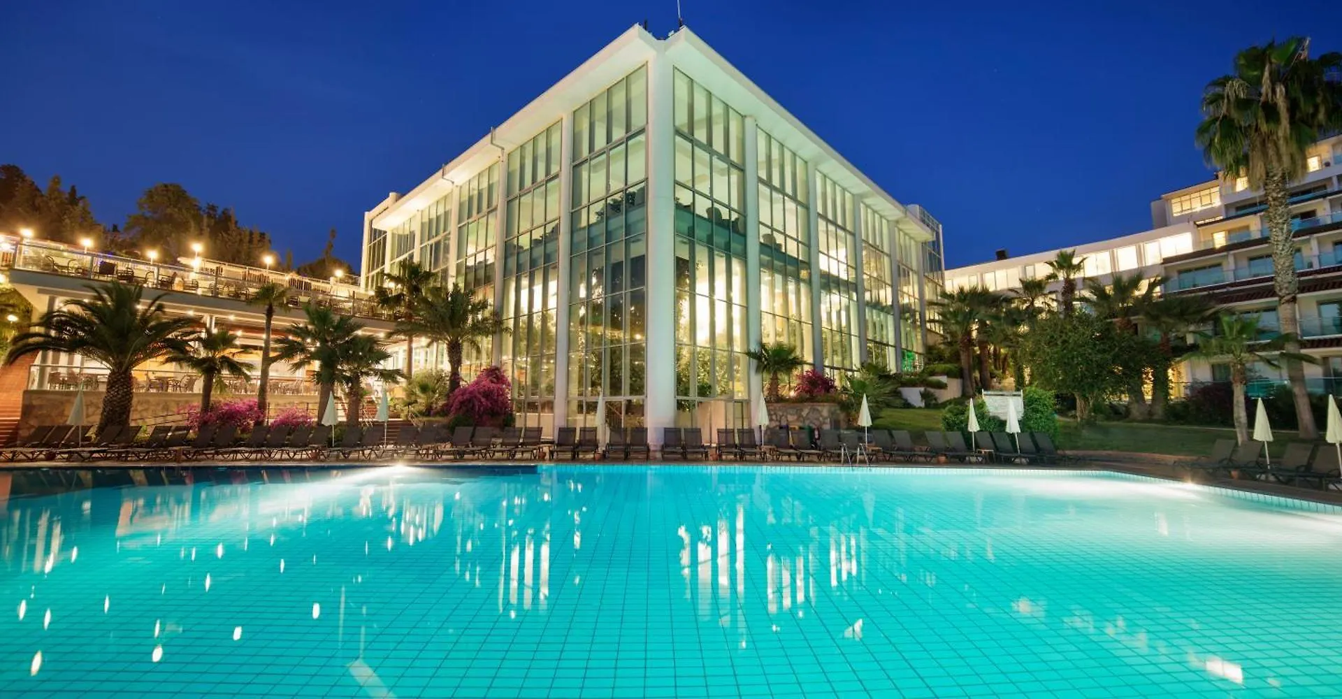 Pine Bay Holiday Resort Kusadası 5*,  Turkiet